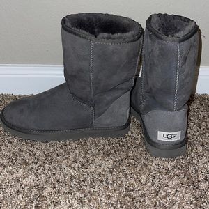 Womens Gray Uggs